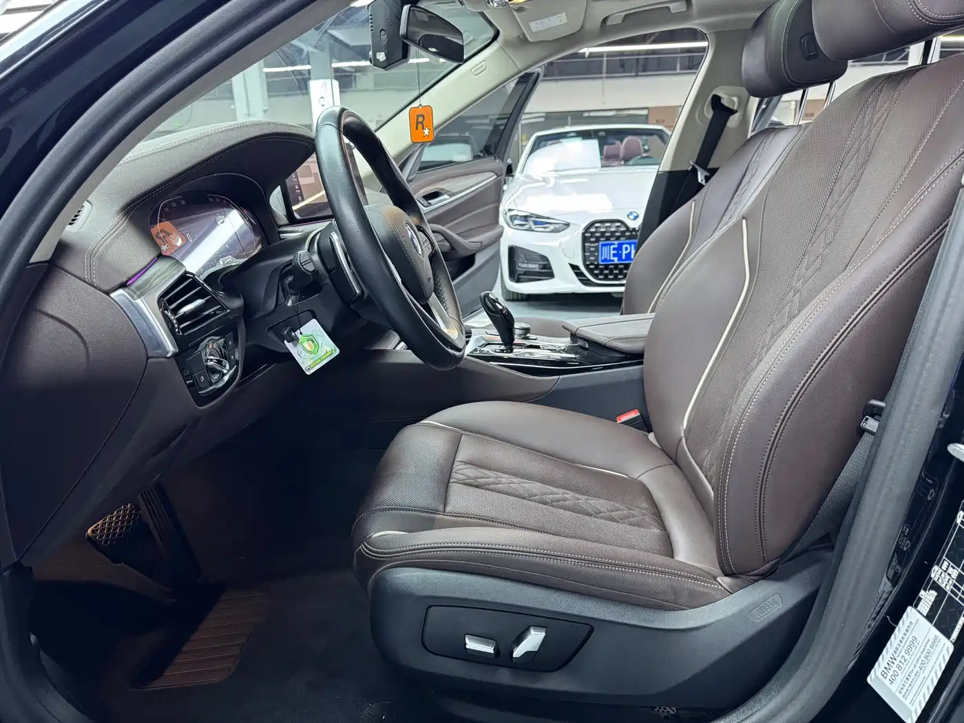 BMW 5 Series 2023 530Li Leading Luxury Package фото 4