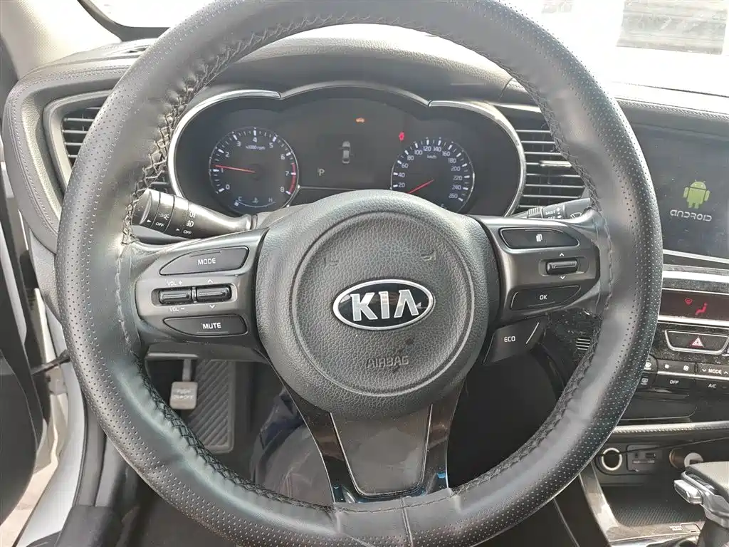 Kia K5 2014 2.0L Automatic LUXURY фото 7