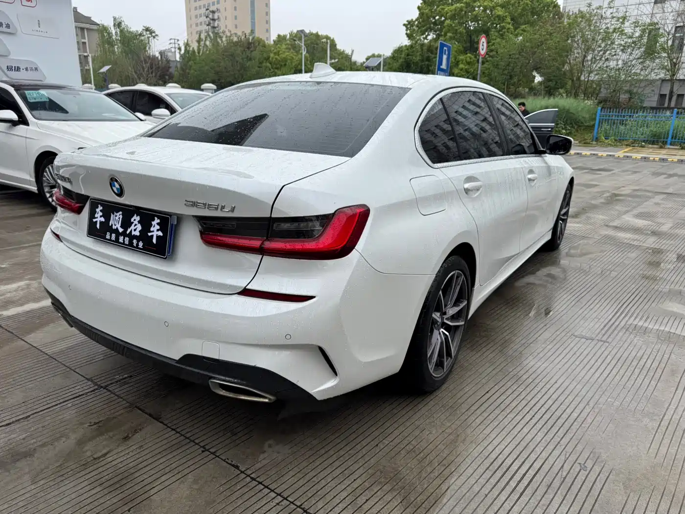 BMW 3 Series 2021 320Li M Sport Package фото 6