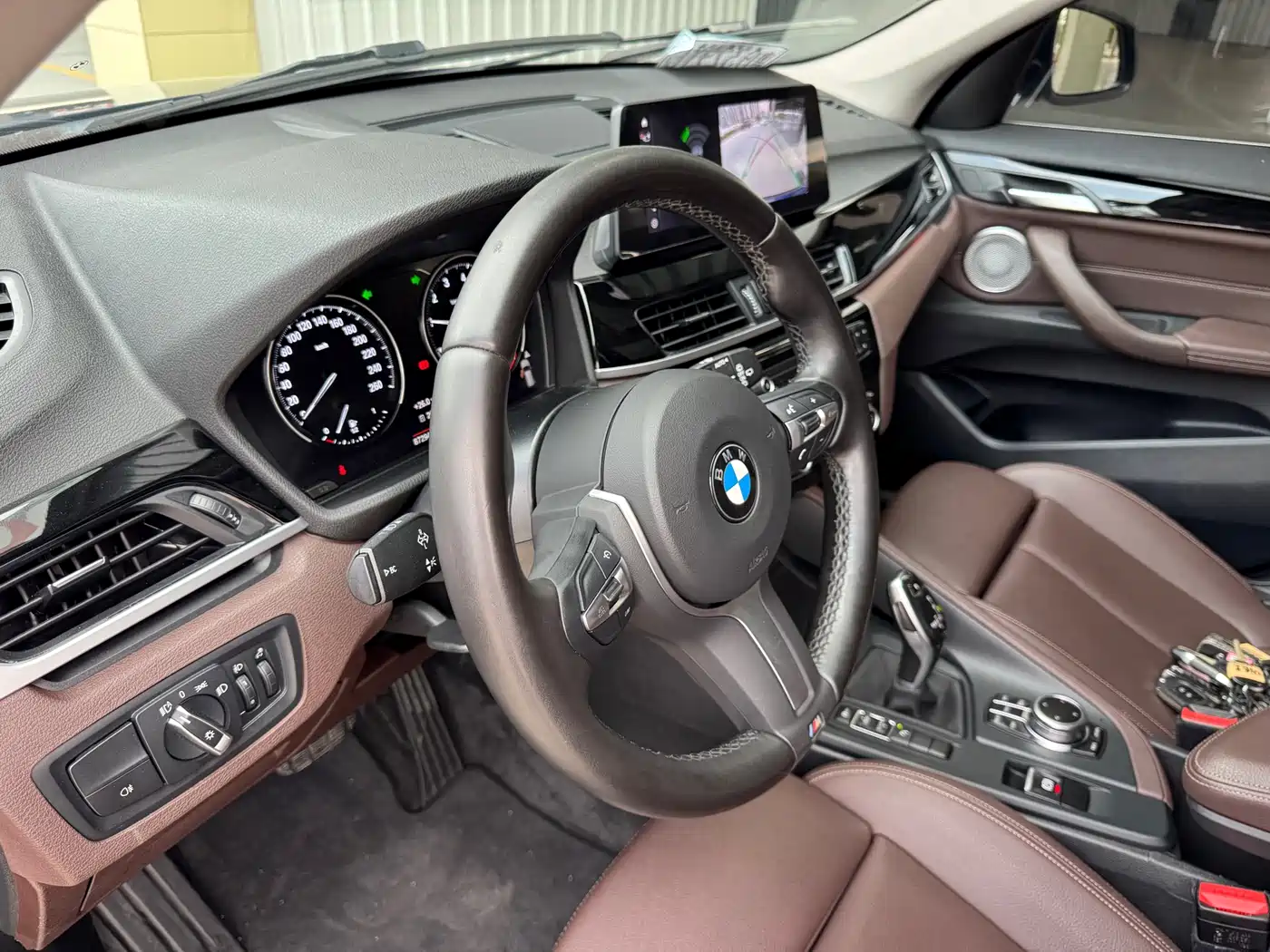 BMW X1 2022 sDrive25Li Leading фото 12