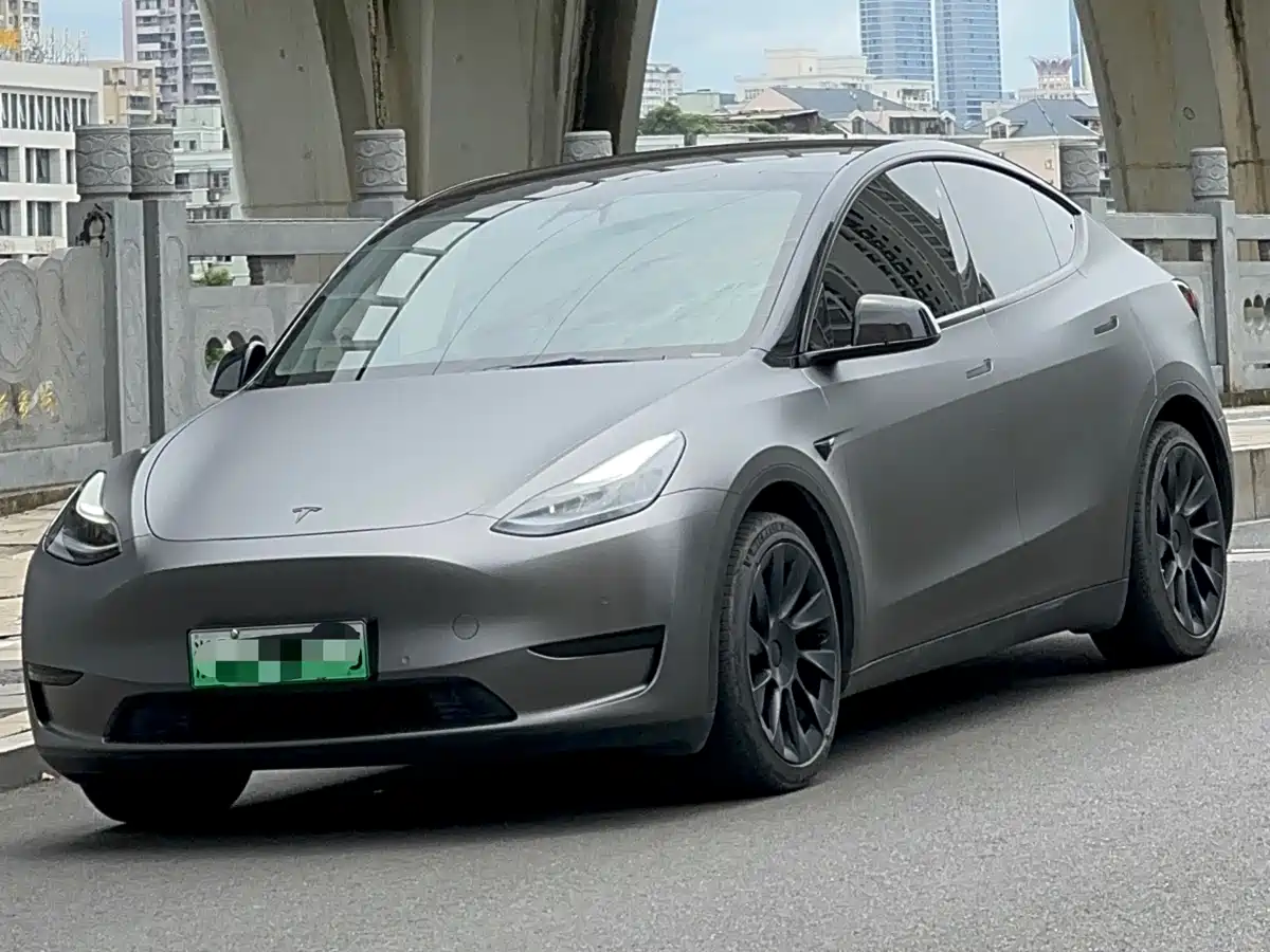 Tesla Model Y 2022