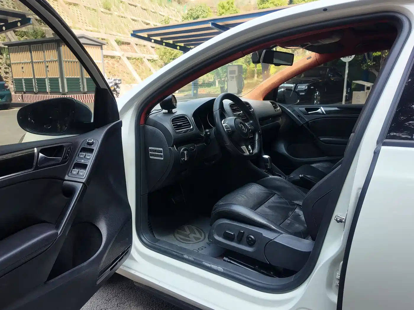 Volkswagen Golf GTI 2012 2.0TSI GTI фото 5