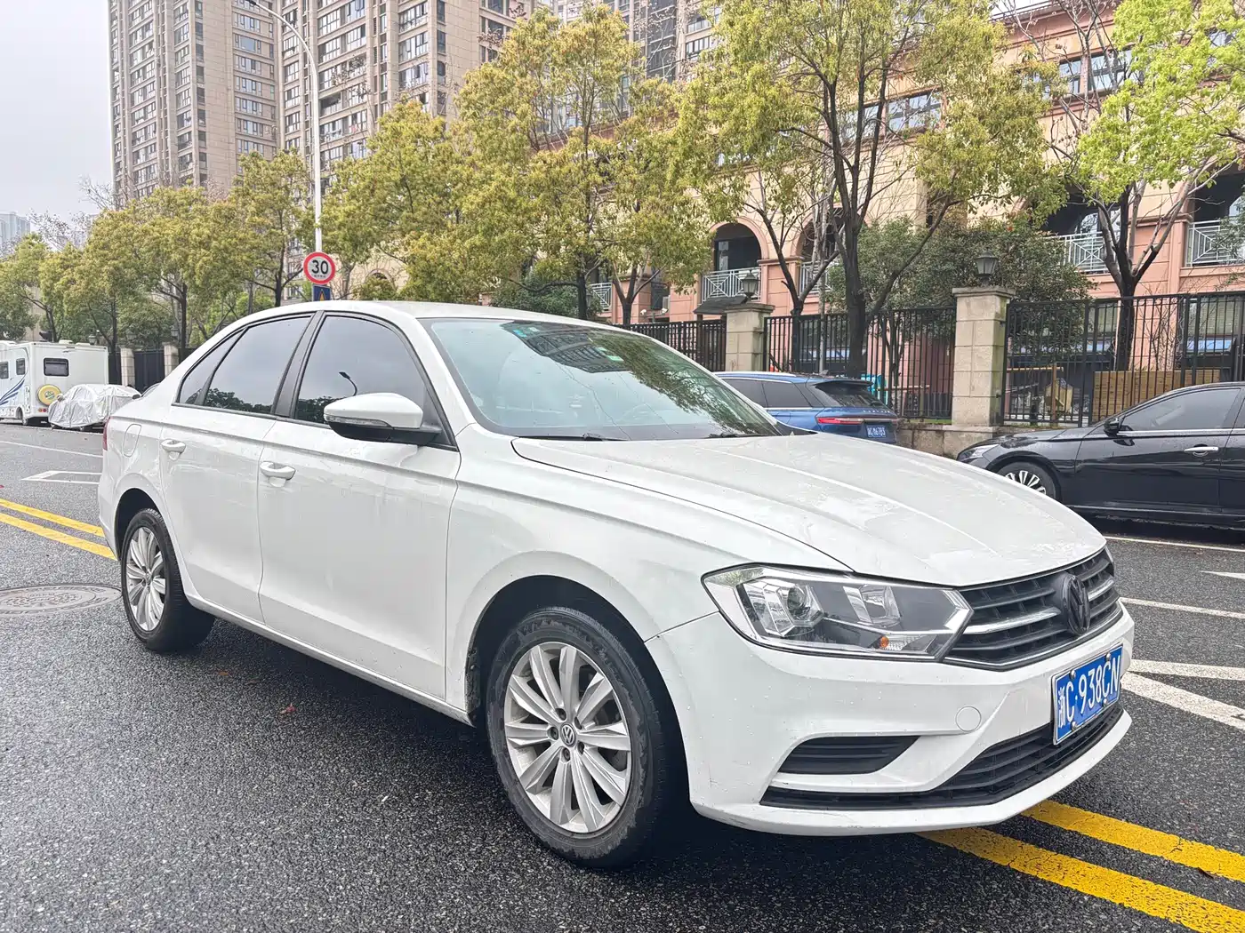 Volkswagen Bora 2021 1.5L Automatic Comfort Smart Edition фото 3
