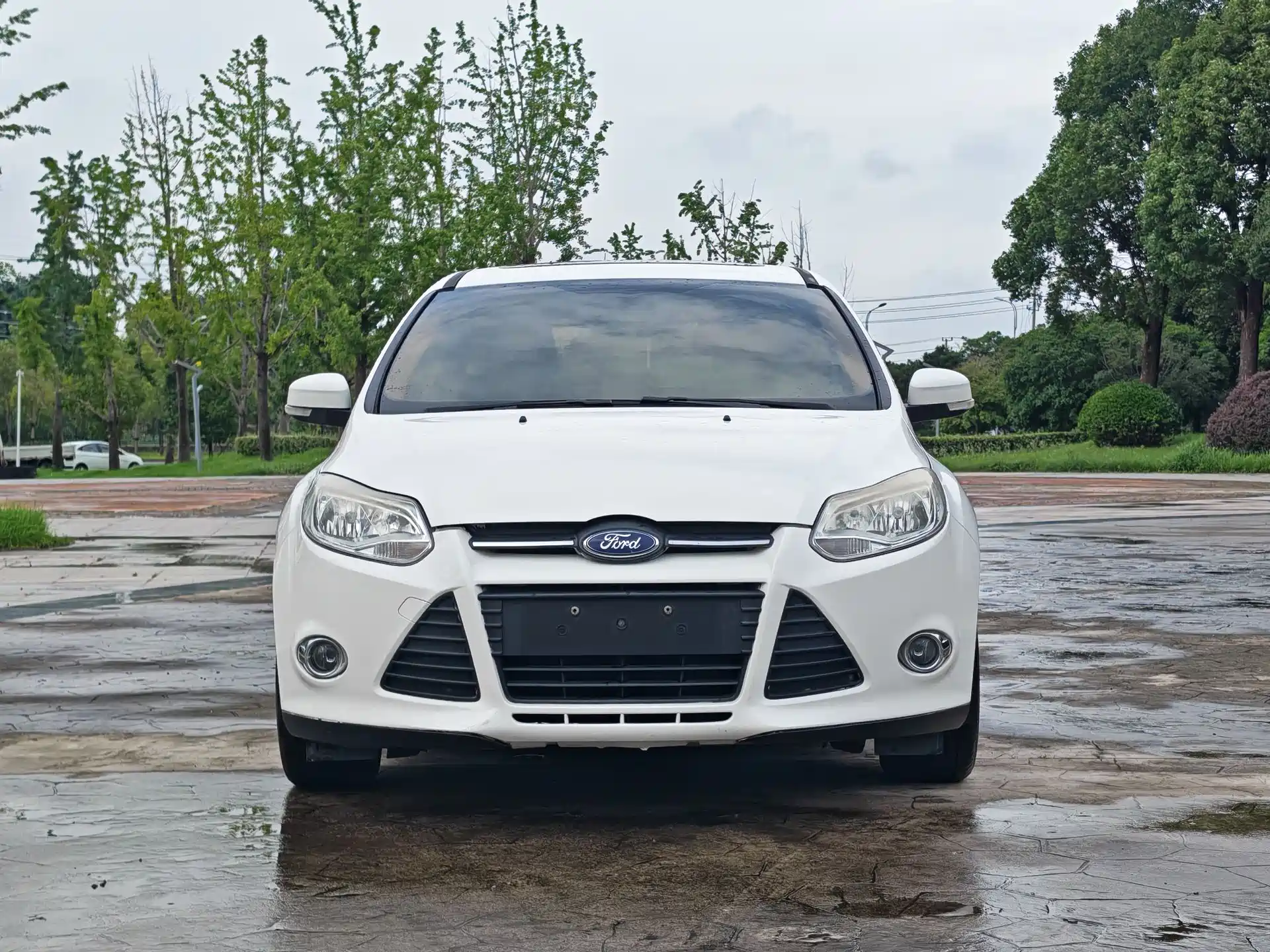 Фото 2 - Ford Focus