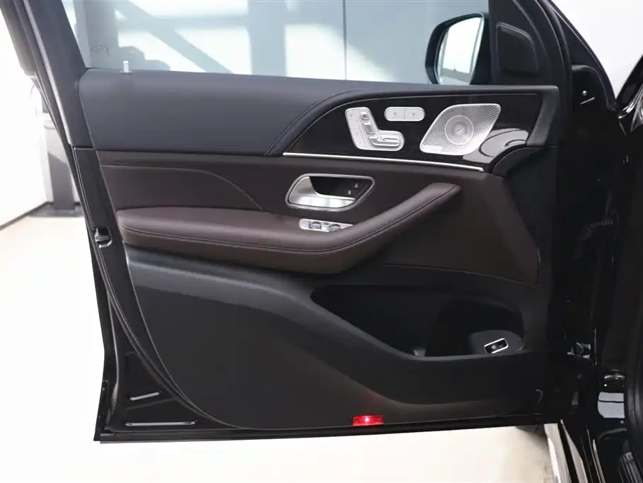 Mercedes-Benz GLS 2022 Second Facelift GLS 450 4MATIC Fashion фото 10