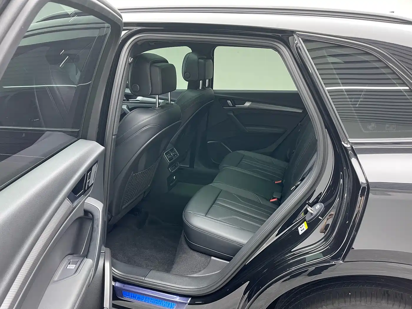 Audi Q5L 2026 2025 Model Year Facelift 45th Anniversary Edition 40 TFSI Luxury Dynamic