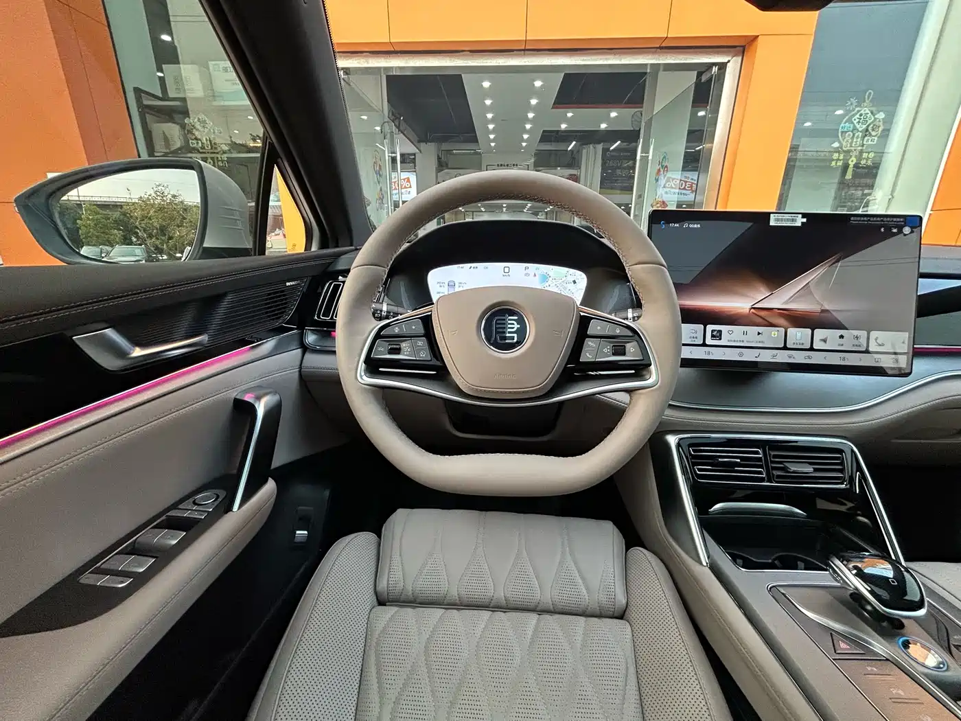 BYD Tang New Energy 2025 Smart Driving Edition DM-i 115KM Flagship фото 18