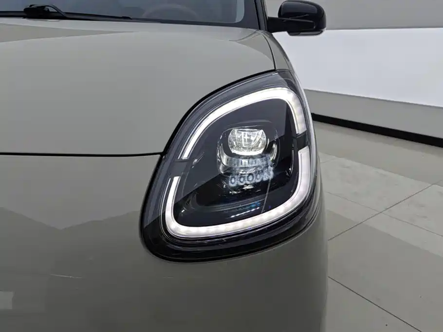 WULING AUTOMOBILE HONGGUANG MINIEV