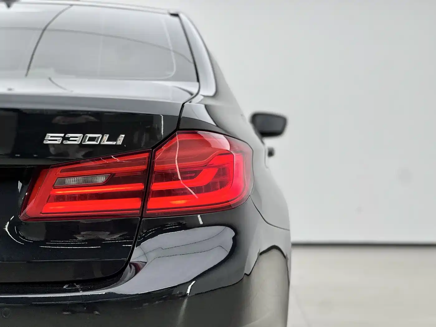 BMW 5 Series 2018 528Li Launch Special Edition фото 9