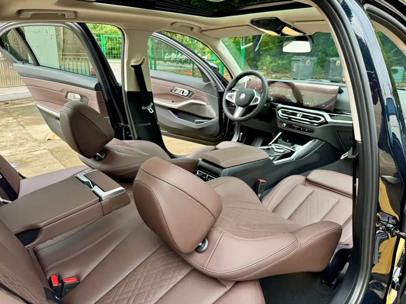 BMW 3 Series 2024 320Li M Sport Package фото 6