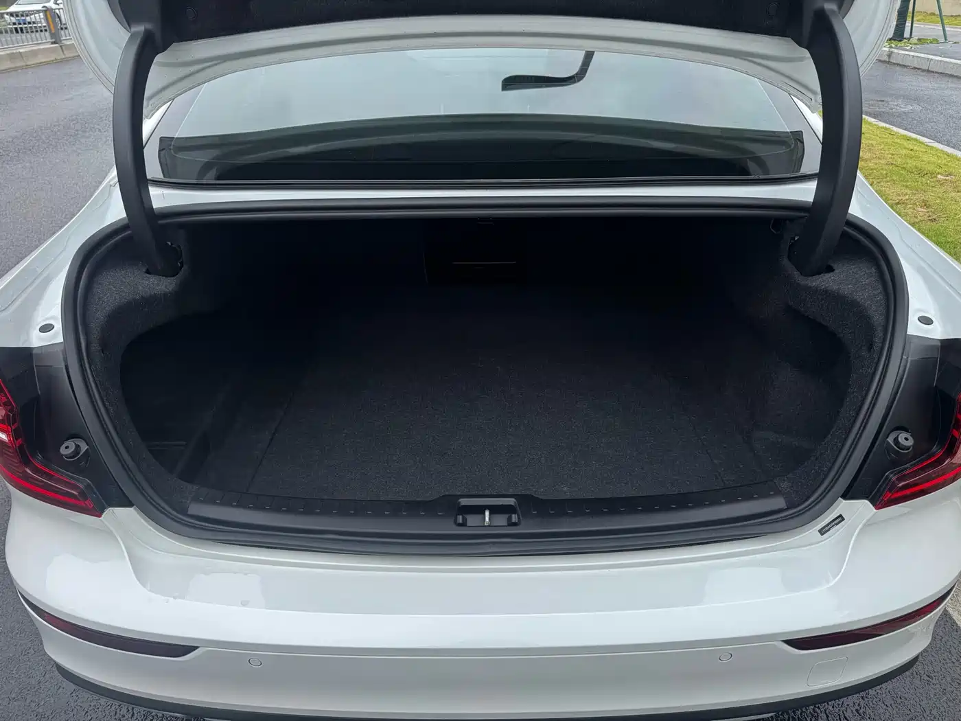 Photo 14 - Volvo S60