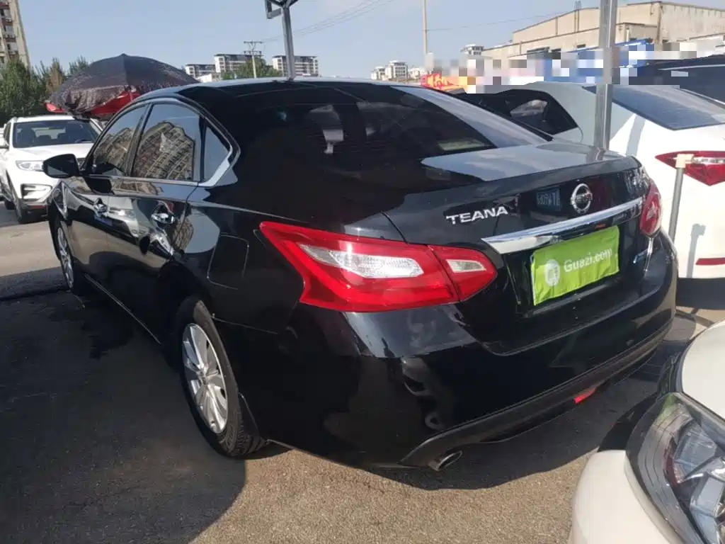 Фото 5 - Nissan Teana