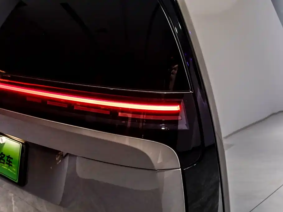 Li Auto MEGA 2024 2024 Ultra