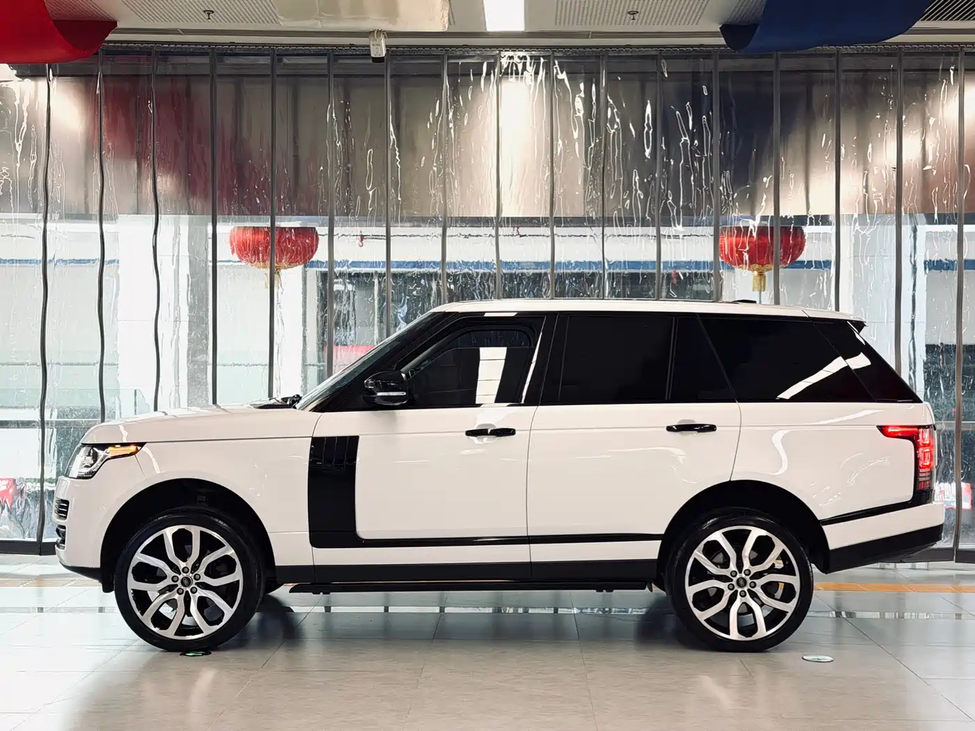 Land Rover Range Rover 2014 3.0 SC V6 Vogue SE фото 4