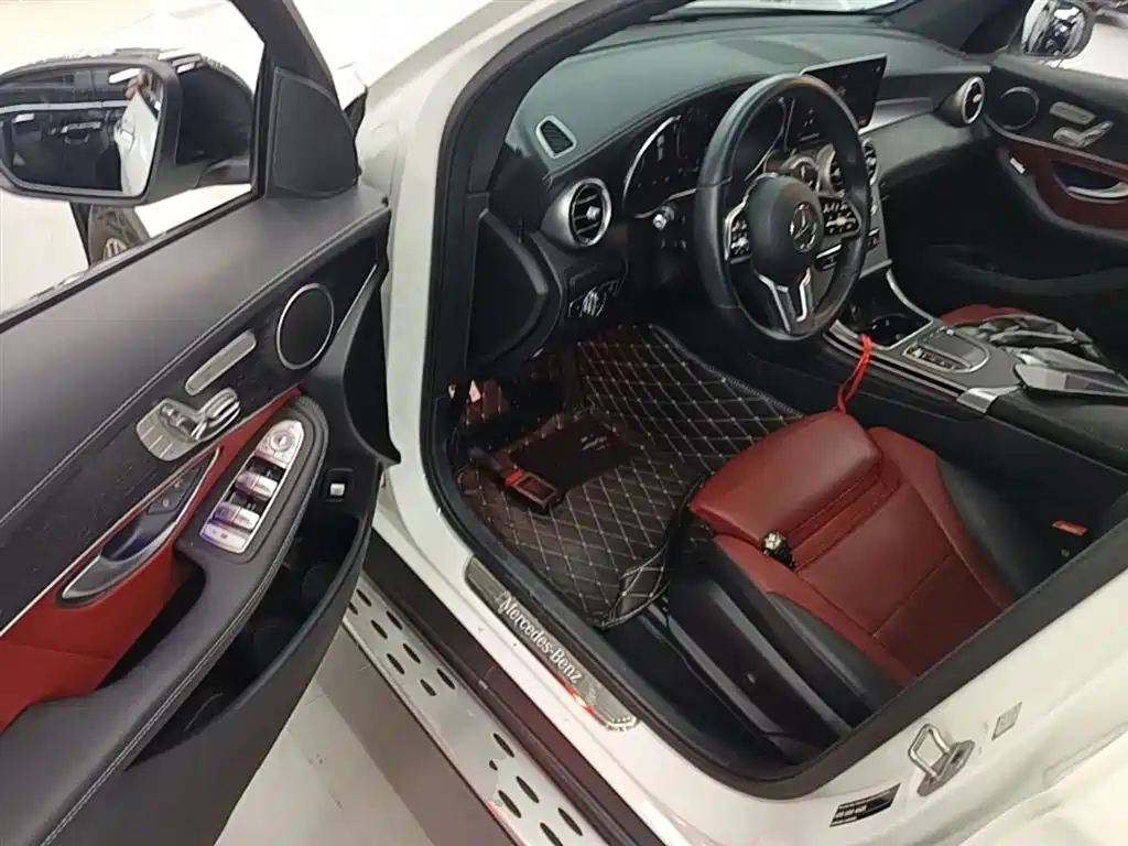 Mercedes-Benz GLC Coupe 2023 Model GLC 300 4MATIC Coupe SUV фото 16