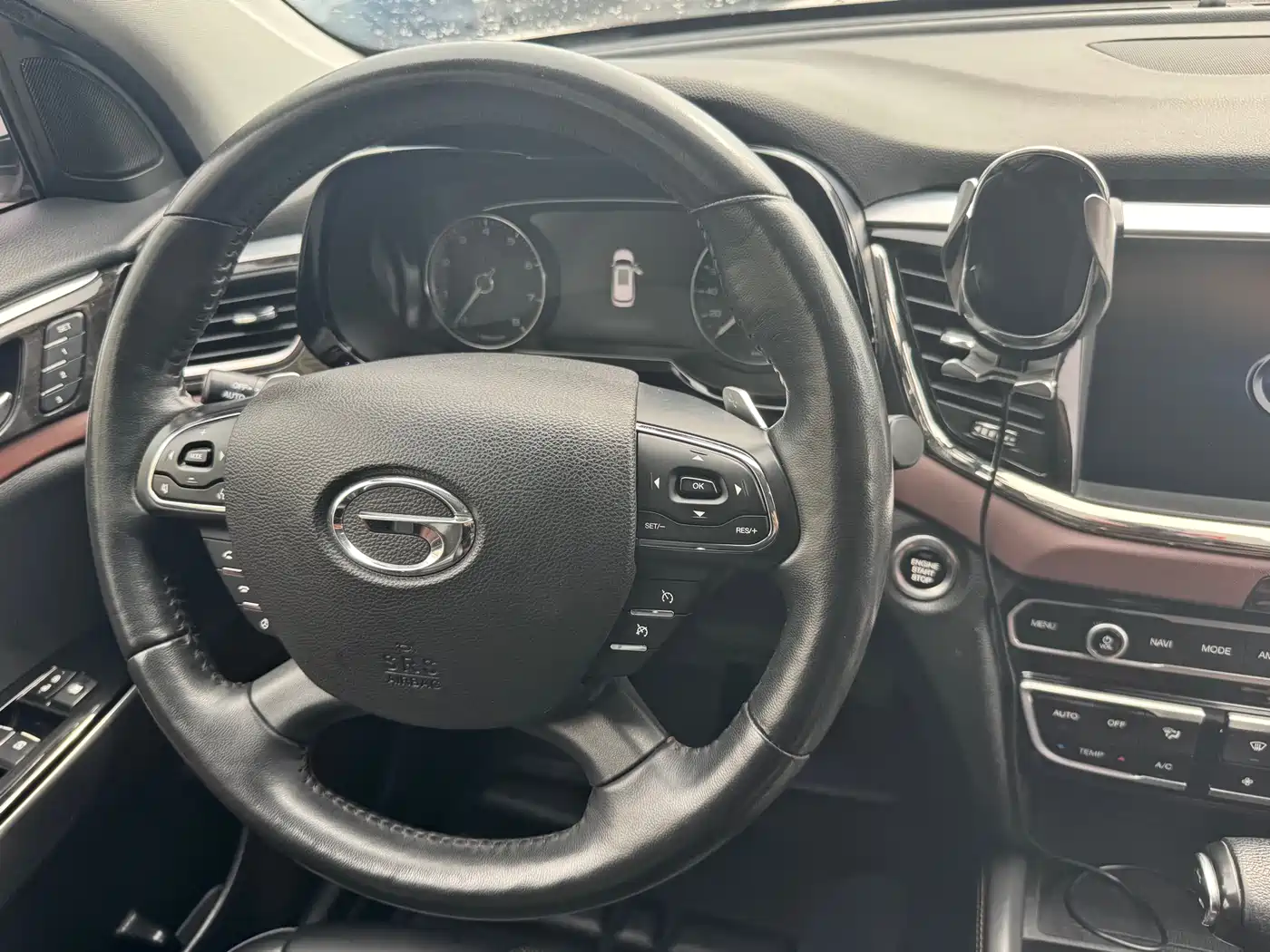 GAC Trumpchi Trumpchi GS8 2017 320T 2WD Luxury Smart Connect (7-seater) фото 12