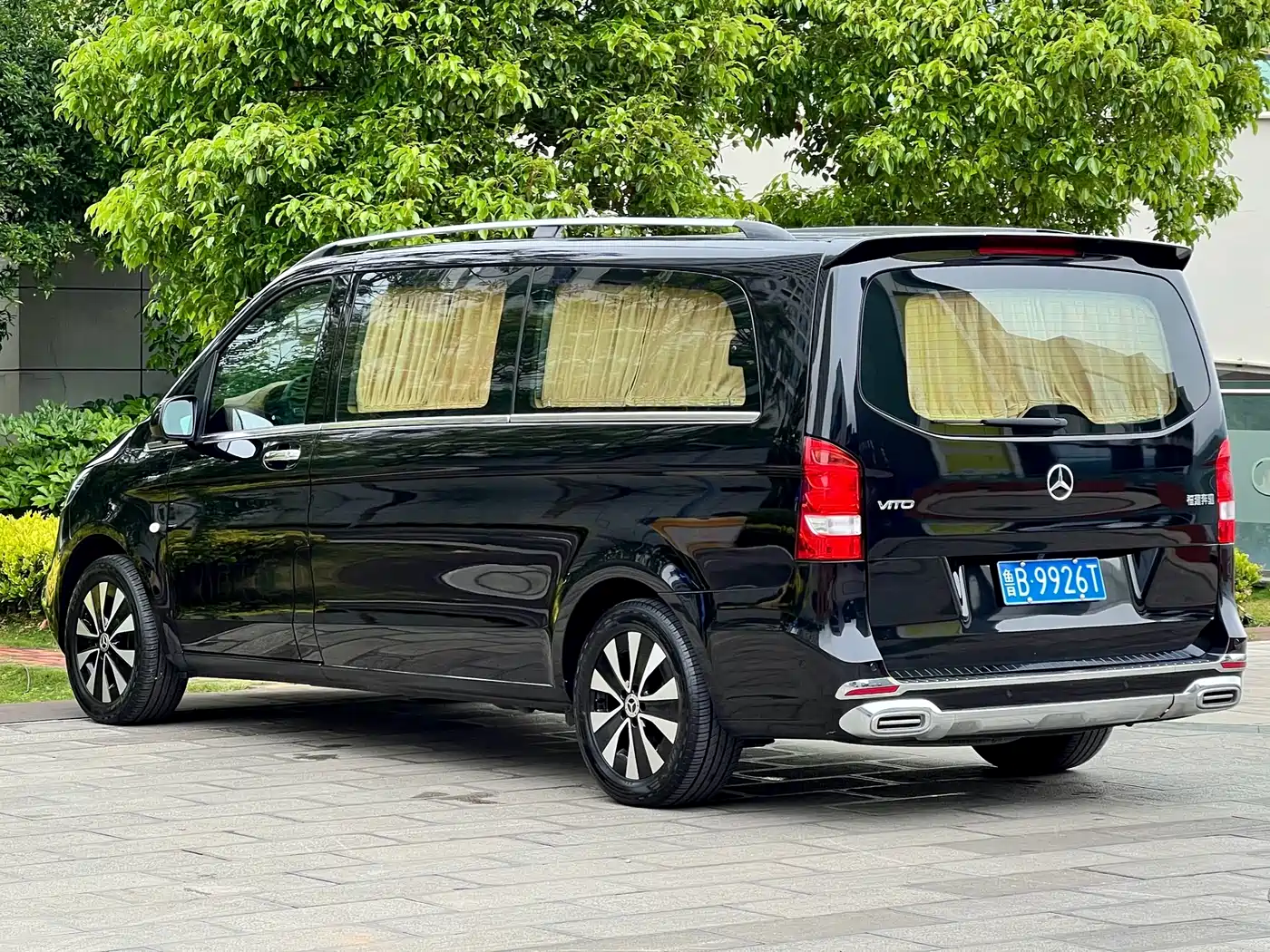 Mercedes-Benz Vito 2023 2.0T Business 7-Seater фото 5