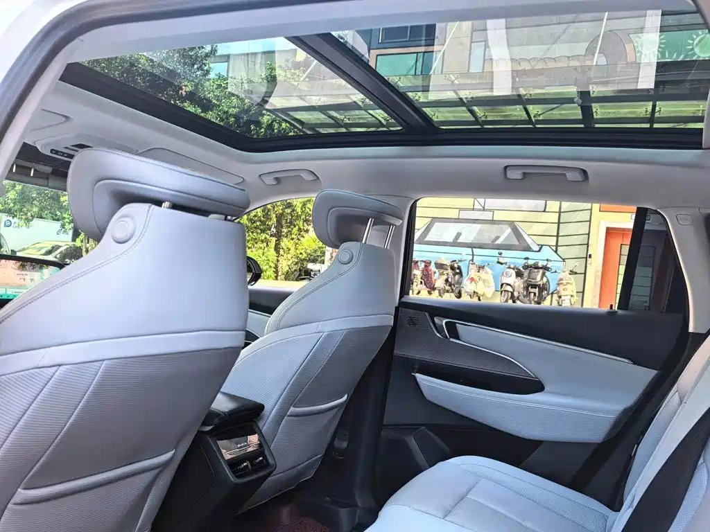 Buick E5 2023 2023 Premium Standard Range Edition