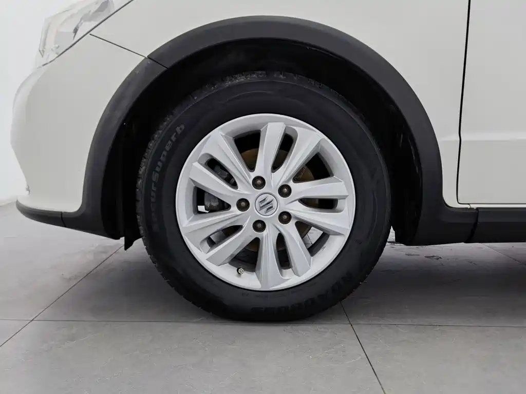 Suzuki SX4 2014 2013 1.6L Manual Cool Edition