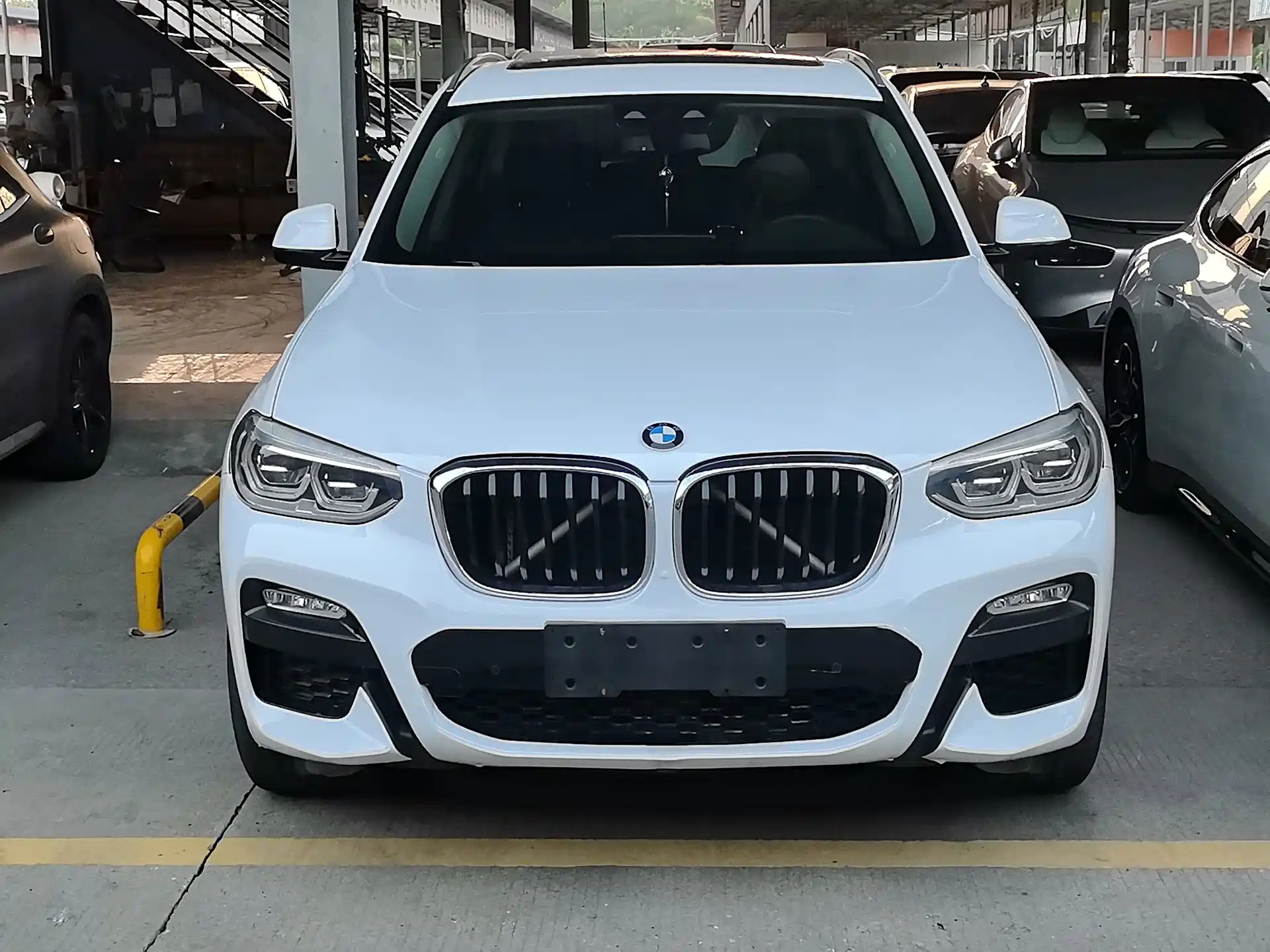 Фото 2 - BMW X3