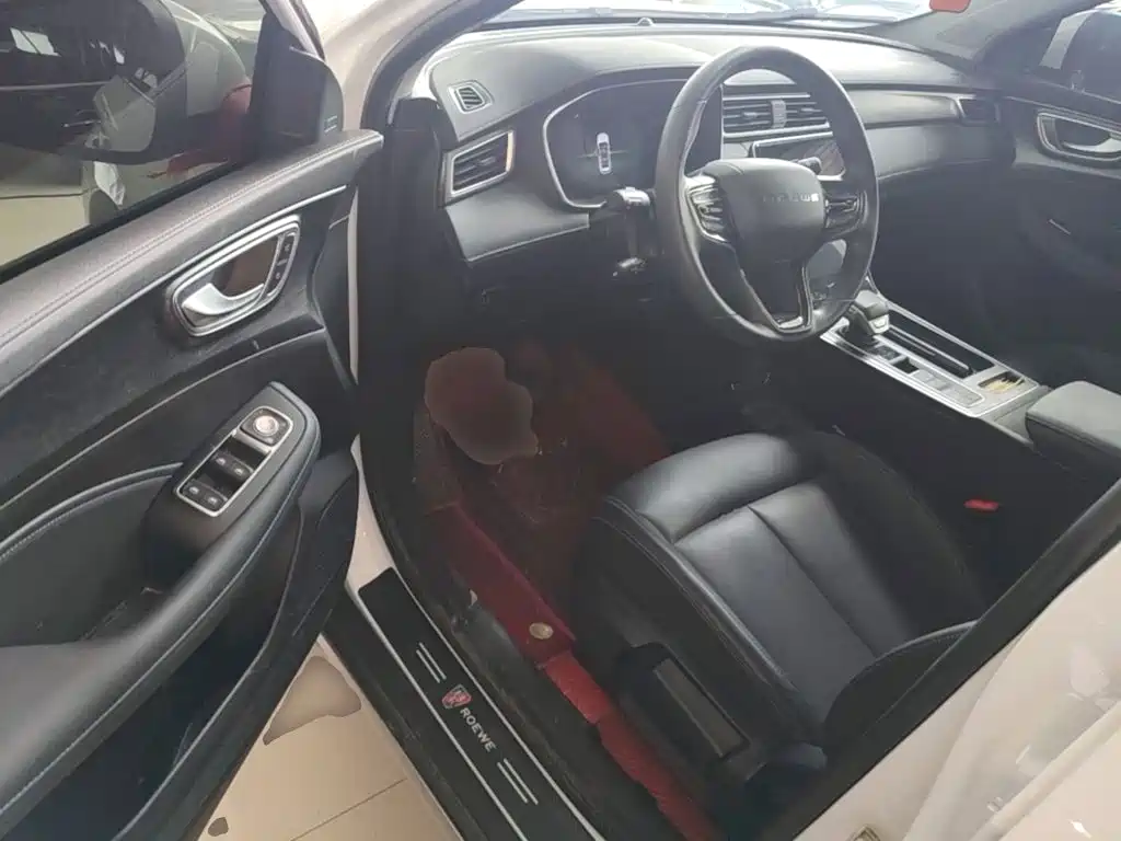 Roewe RX5 2025 2025 PLUS 330TGI Auto Trend-Setting Smart Edition