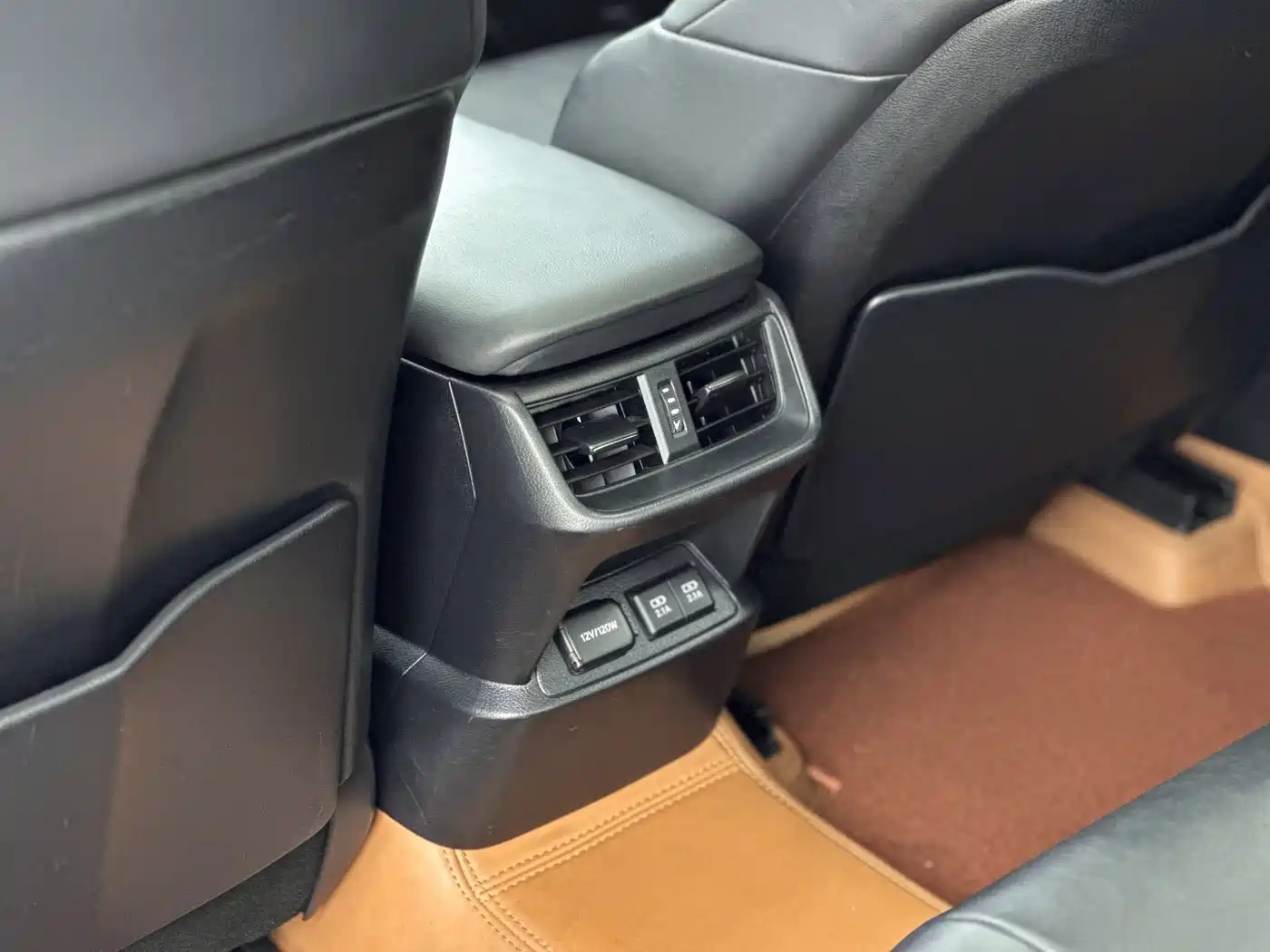 Lexus ES 2020 200 Excellence фото 10