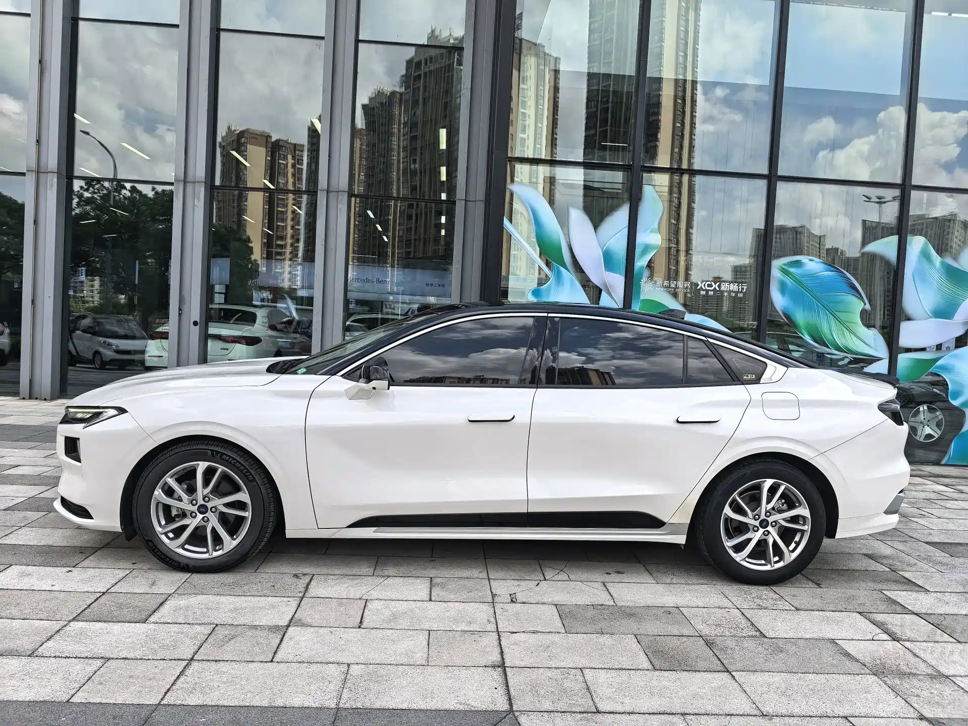 Фото 5 - Ford Mondeo