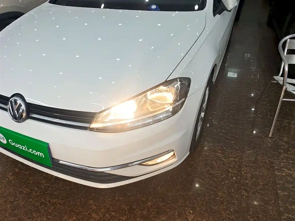 Volkswagen Golf 2018 230TSI Automatic Comfort фото 24