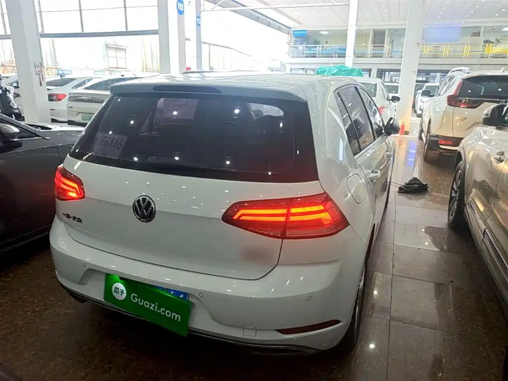 Volkswagen Golf 2018 230TSI Automatic Comfort фото 7