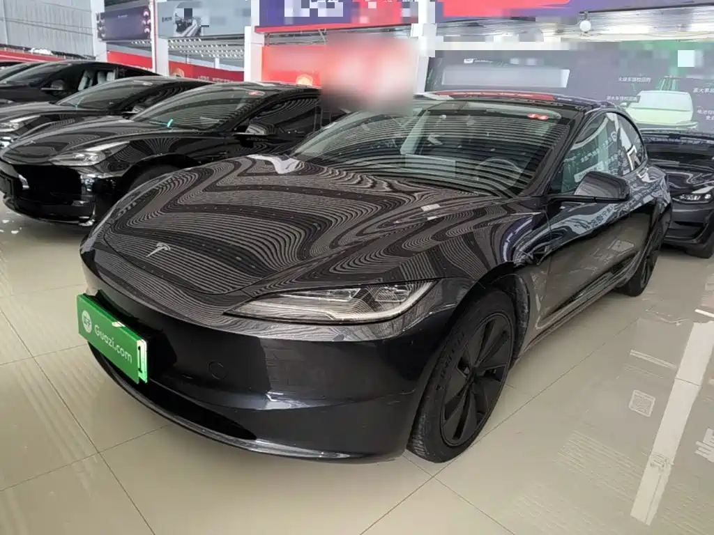 Tesla Model 3 2023