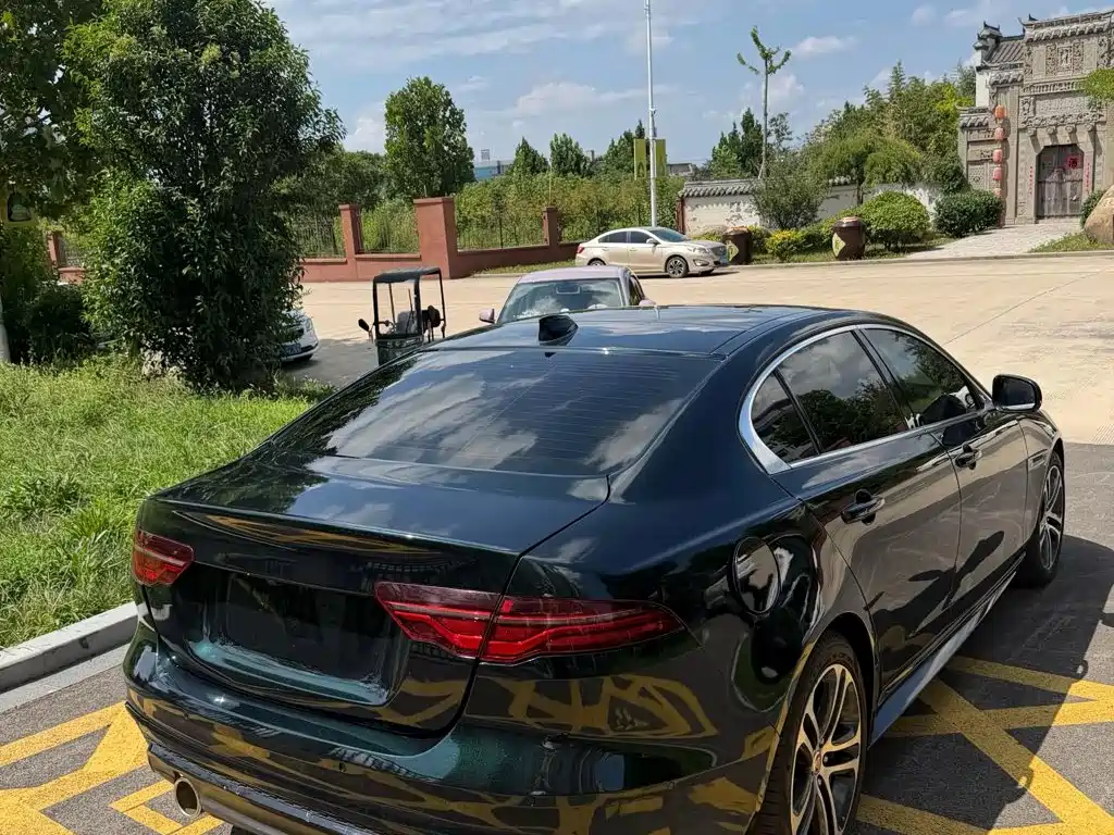 Jaguar XEL 2025 2025 2.0T 250PS R-DYNAMIC 90th Anniversary Edition