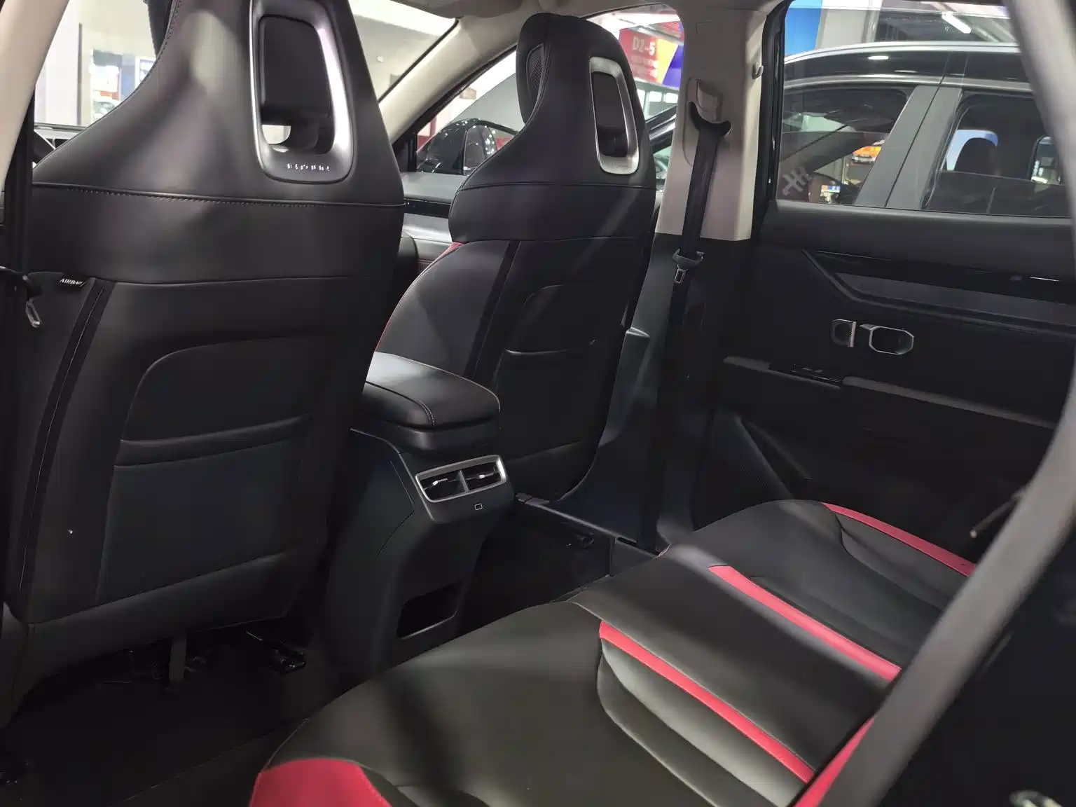 Фото 5 - Jetour Dashing