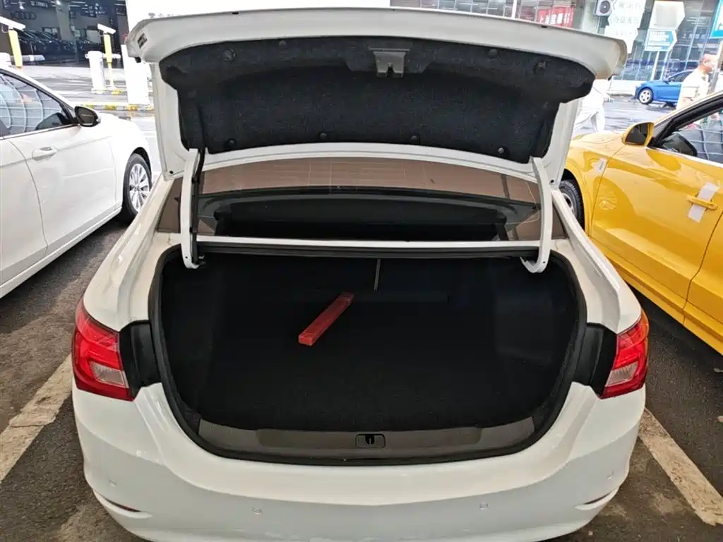 Buick Excelle 2015 15N Automatic Elite фото 19