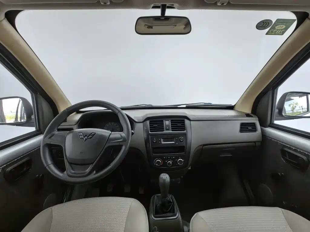 Wuling Motors Wuling Rongguang 2020 2020 1.2L S Basic Model China VI