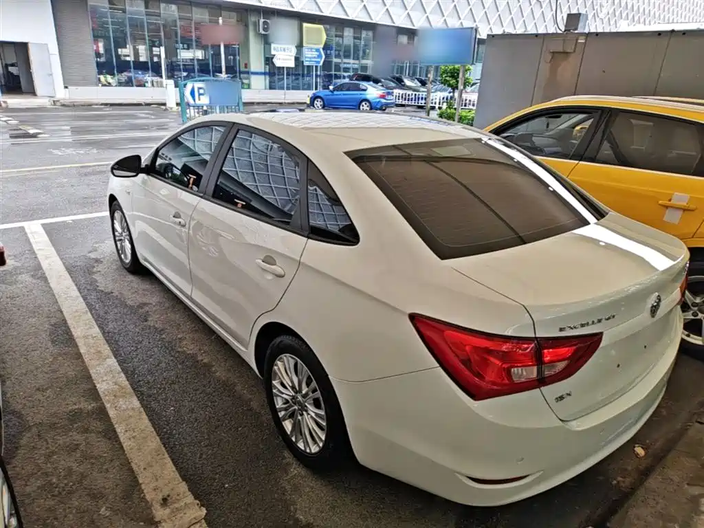 Buick Excelle 2015 15N Automatic Elite фото 5