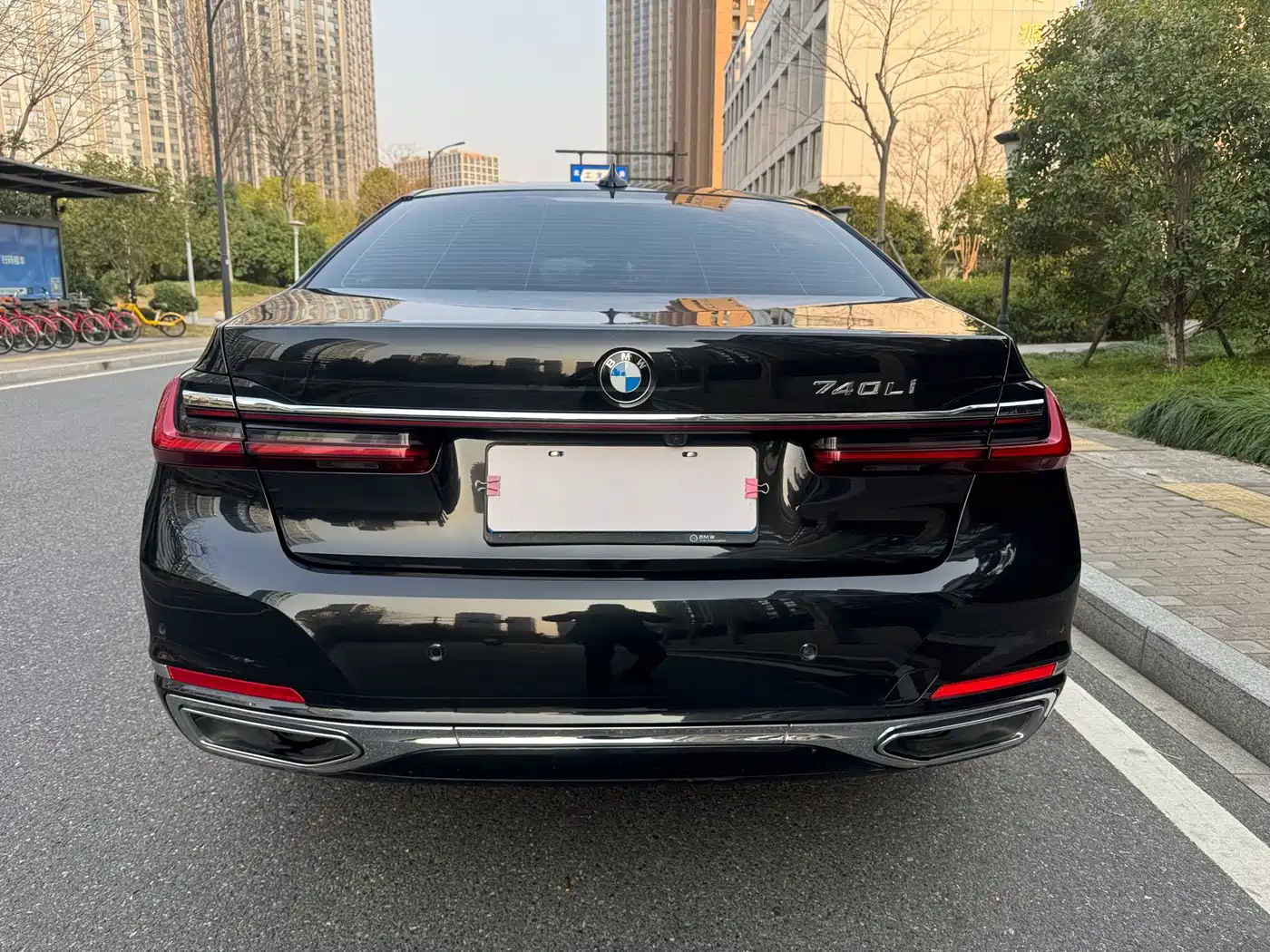 BMW 7 Series 2019 740Li Leading Luxury Package фото 4