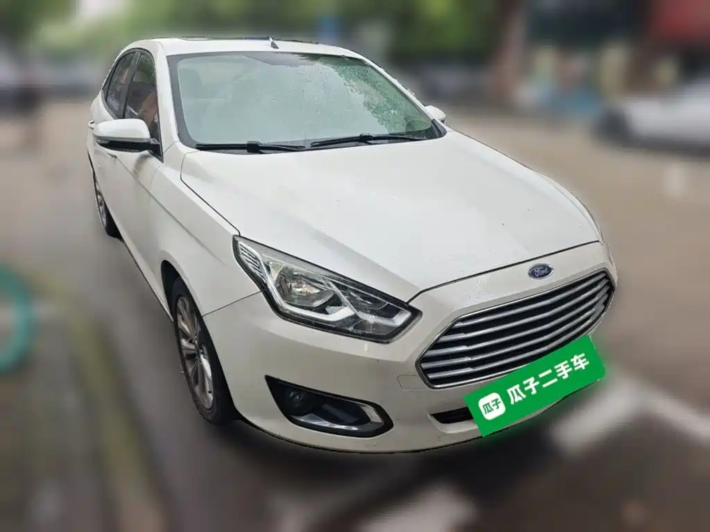 Ford Escort 2015 2015 1.5L Automatic Fashion