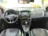 Фото 10 - Ford Focus
