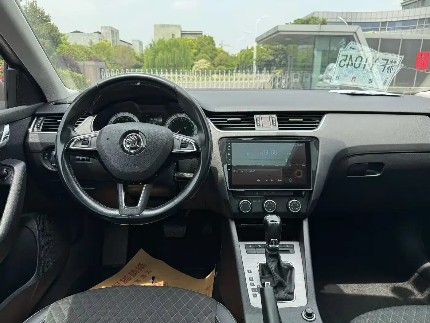 Škoda Octavia 2018 TSI230 DSG Luxury Edition фото 5