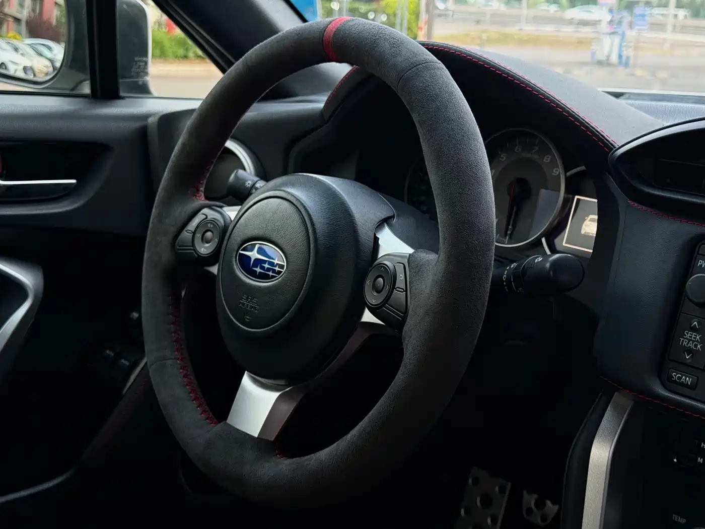 Subaru BRZ 2020 2.0L Manual type-RS фото 11