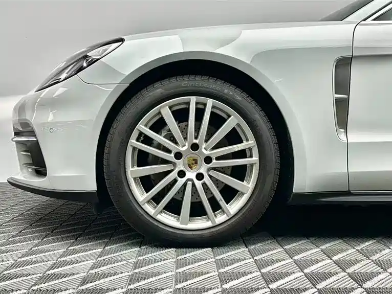 Porsche Panamera 2017 Panamera 4 Executive Long Wheelbase 3.0T фото 8