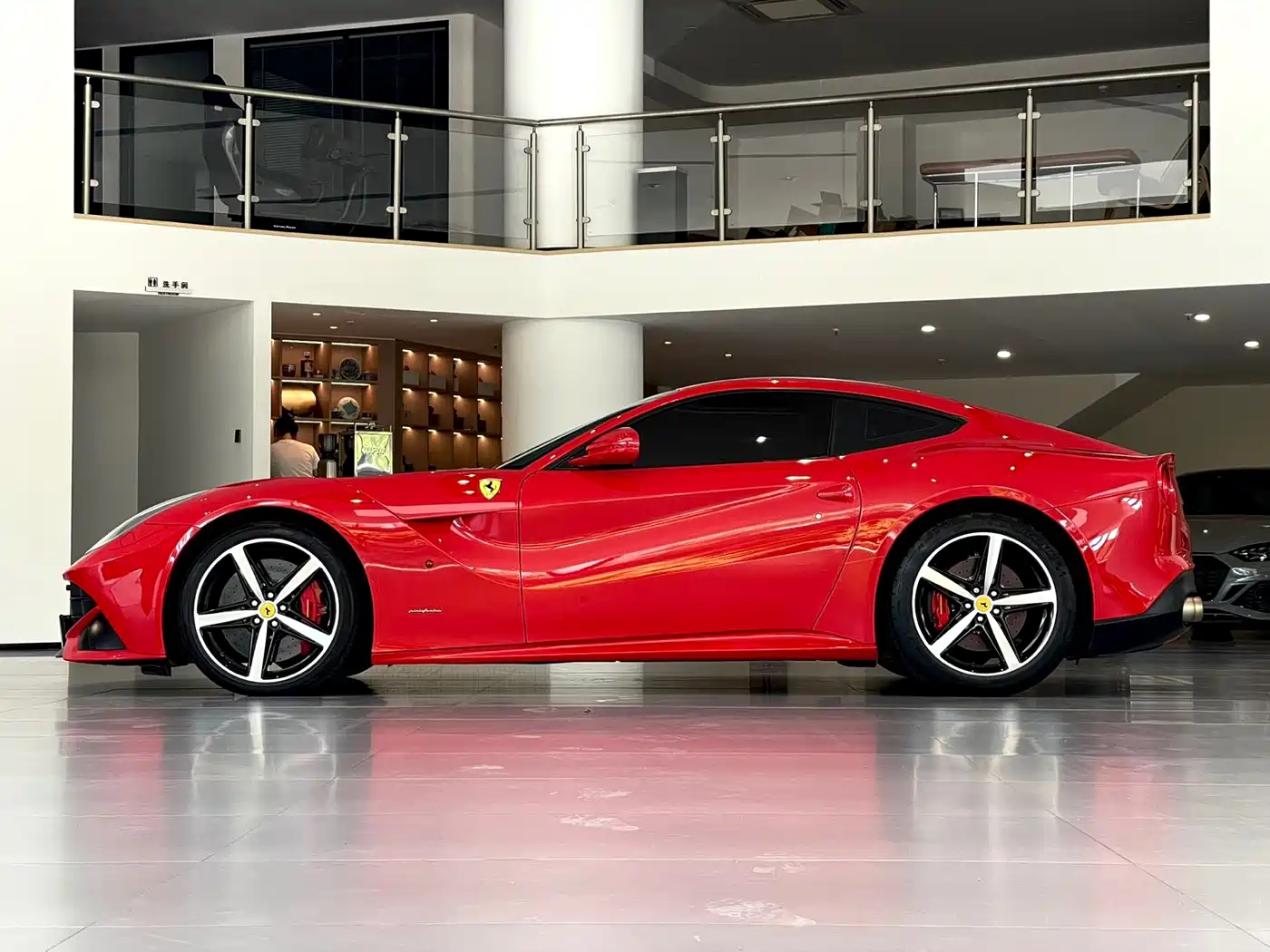 Ferrari F12berlinetta 2014 2013 6.3L Standard