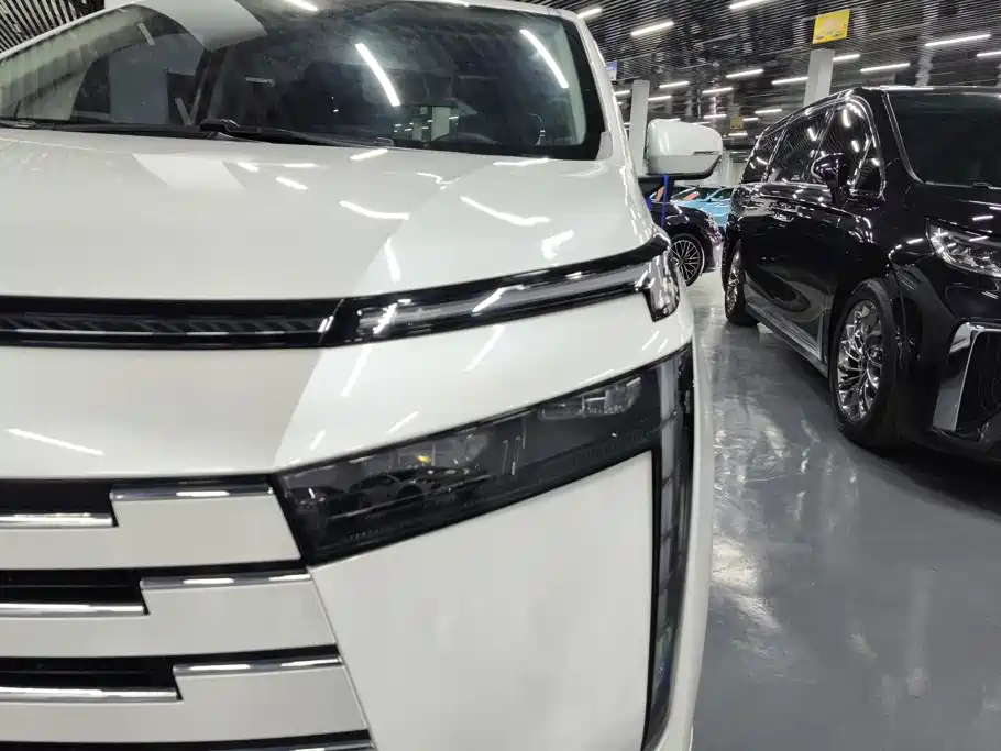 2025 GAC Trumpchi Trumpchi E8 NEV