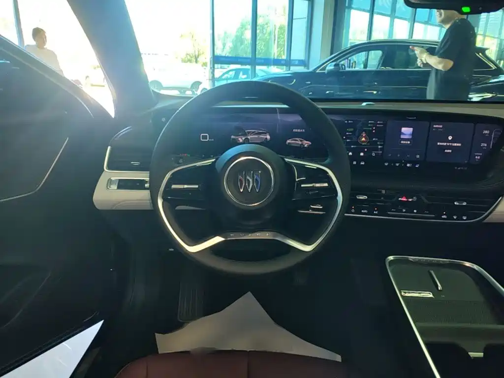 Buick LaCrosse 2025 2025 Model 28T Platinum Edition
