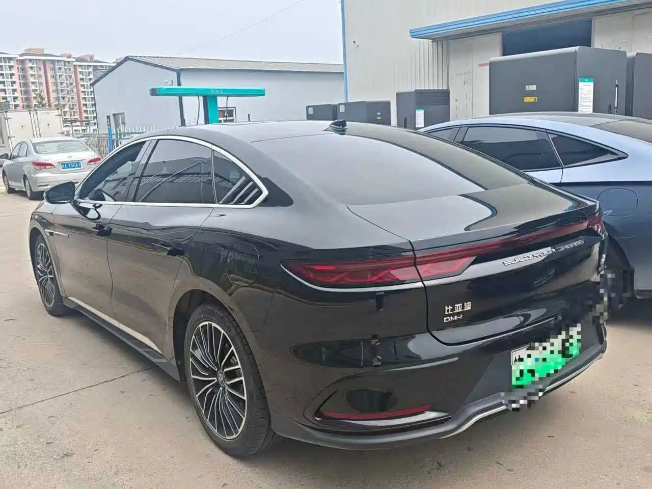 BYD Han 2025 2025 DM-i Smart Driving Edition 125KM LiDAR Flagship