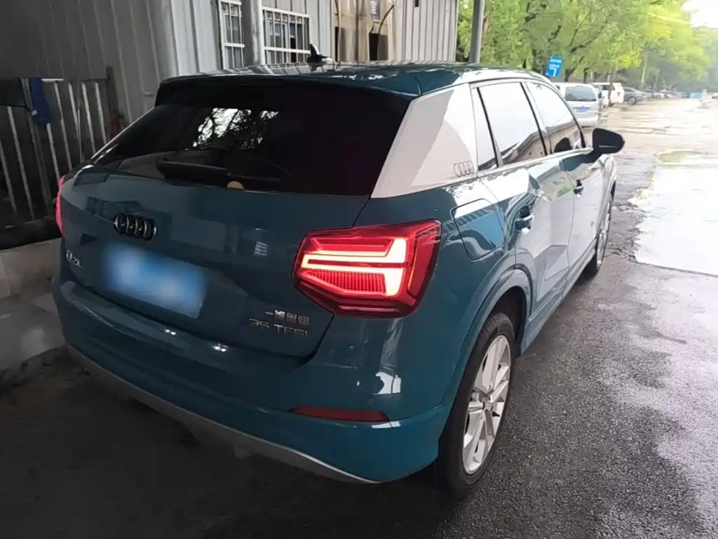 Фото 7 - Audi Q2L