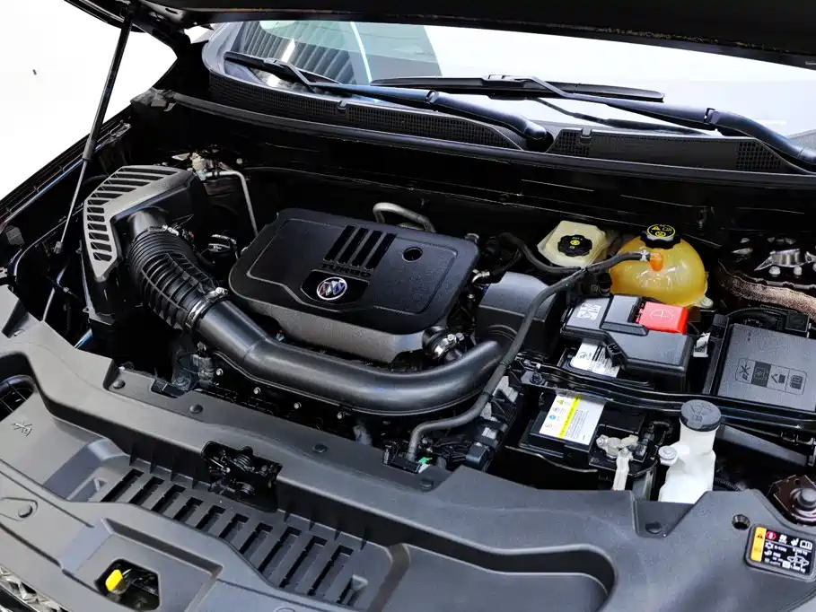 Фото 39 - Buick Enclave