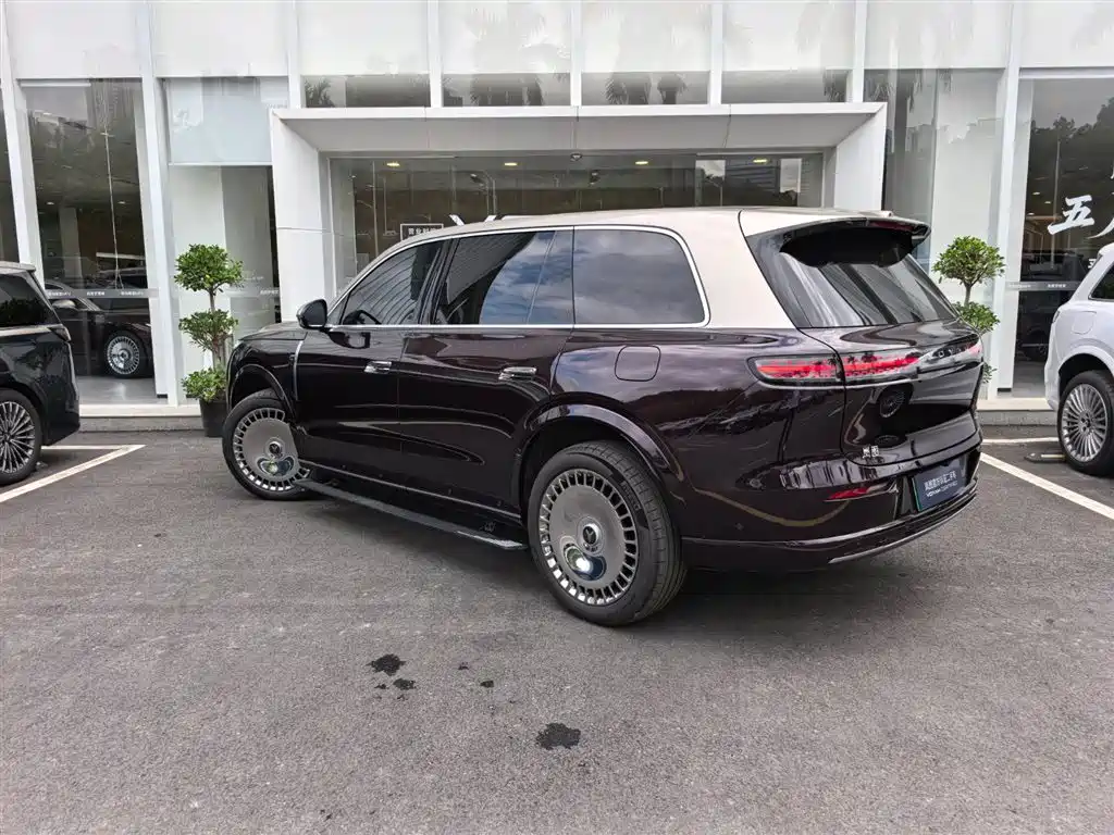 Voyah Auto VOYAH Taisan 2026 Model Base фото 5