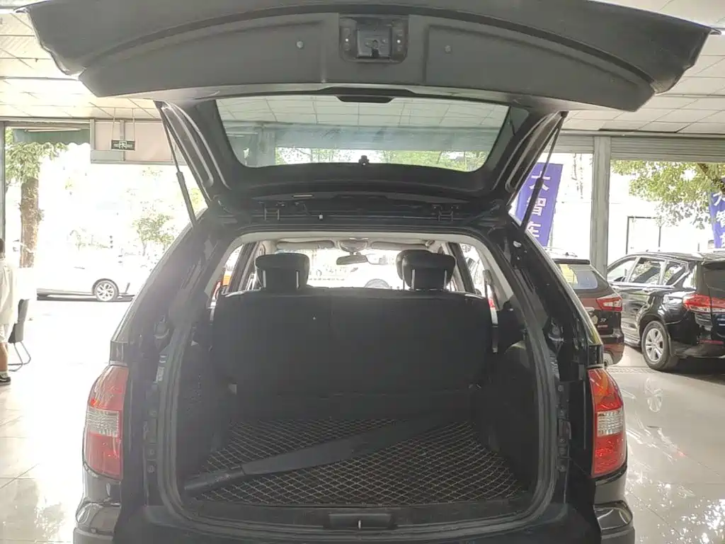Roewe W5 2016 2014 1.8T 2WD Automatic Victory Special Edition