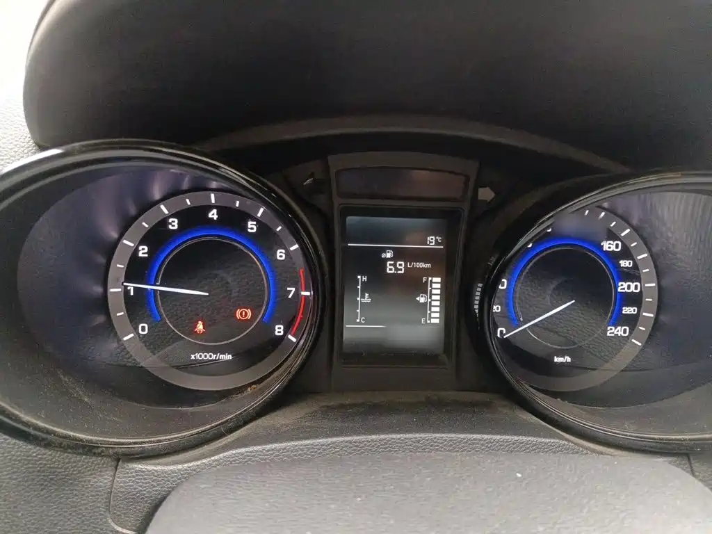 Changan CS15 2016 2016 1.5L Manual Luxury